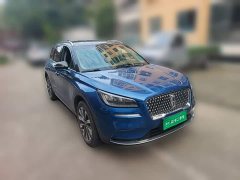 Lincoln Explorer 2.0T FWD Elegant Edition - ფოტო 3