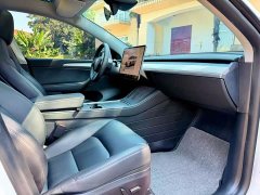 Tesla Model Y Rear-Wheel Drive - ფოტო 4