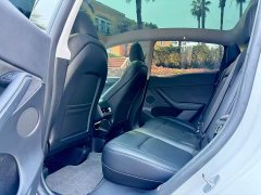 Tesla Model Y Rear-Wheel Drive - ფოტო 6
