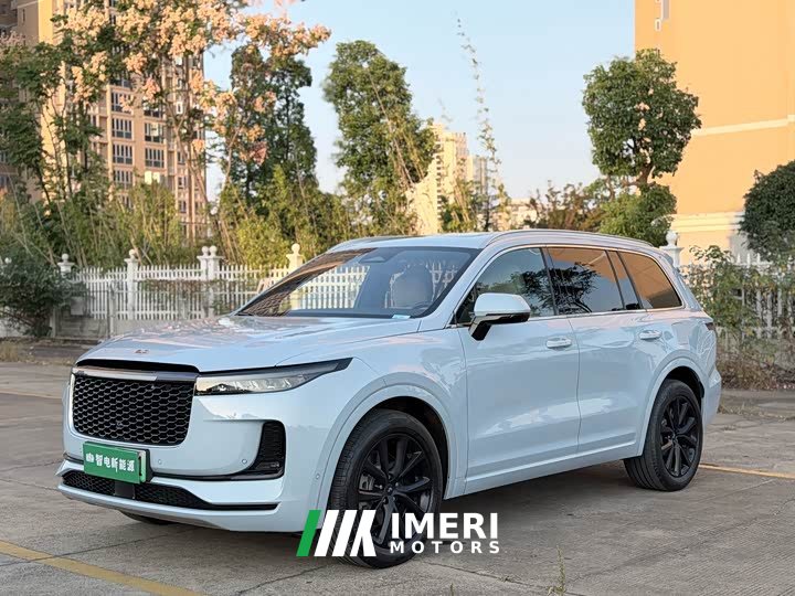 Li Auto ONE Extended Range 6-Seater - ავტომობილი ჩინეთიდან