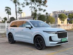 Li Auto ONE Extended Range 6-Seater - ფოტო 3