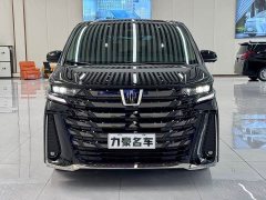Toyota Vellfire 2025 Crown Hybrid 2.5L Ink Gold Executive Edition - ფოტო 2