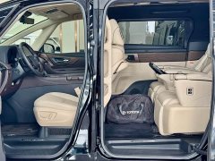Toyota Vellfire 2025 Crown Hybrid 2.5L Ink Gold Executive Edition - ფოტო 6