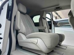 Buick GL8 Land Business Class Smart Edition - ფოტო 11