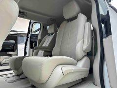 Buick GL8 Land Business Class Smart Edition - ფოტო 13