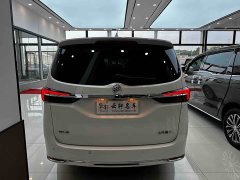 Buick GL8 Land Business Class Smart Edition - ფოტო 6