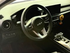 Kia K3 1.5L CVT Comfort Enjoy Edition - photo 2