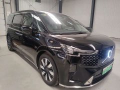 Volvo EM90 2025 Ultra Six-Seater - ფოტო 13