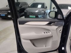 Volvo EM90 2025 Ultra Six-Seater - ფოტო 3