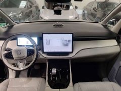 Volvo EM90 2025 Ultra Six-Seater - ფოტო 4
