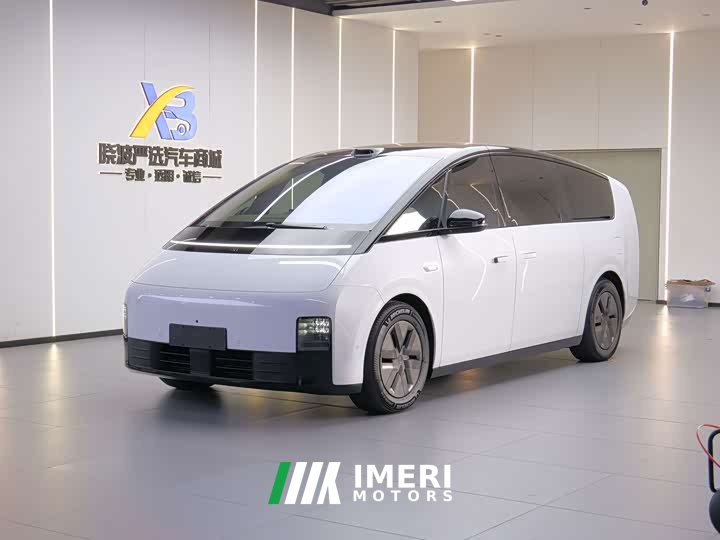 Li Auto MEGA Home Family Edition - ავტომობილი ჩინეთიდან