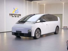 Li Auto MEGA Home Family Edition - ფოტო 1