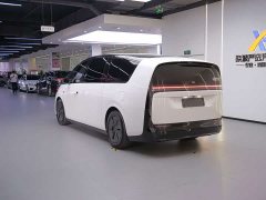Li Auto MEGA Home Family Edition - ფოტო 5