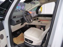 Li Auto MEGA Home Family Edition - ფოტო 8