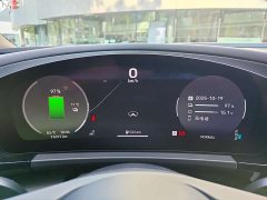 Porsche Macan New Energy Macan 4 - ფოტო 12
