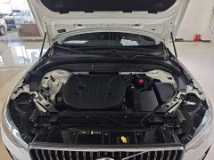 Volvo XC60 2022 B5 AWD Smart Luxury Edition - ფოტო 19
