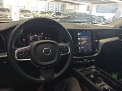 Volvo XC60 2022 B5 AWD Smart Luxury Edition - ფოტო 9