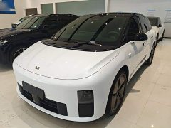 Li Auto i6 2025 Two-Wheel Drive Standard - ფოტო 1