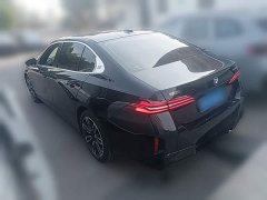 BMW 5 Series 530Li Premier M Sport Package - ფოტო 6