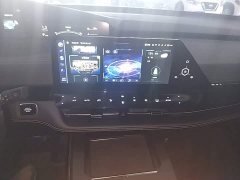 Changan UNI-K 2.0T Two-Wheel Drive Global Edition - ფოტო 12
