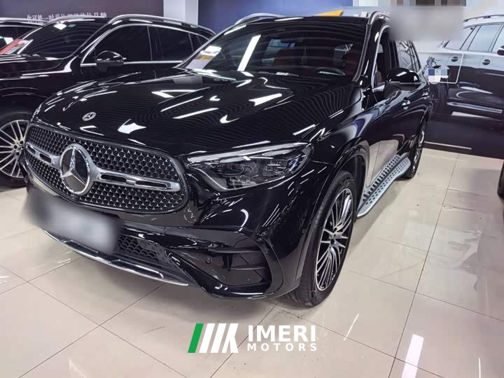 Mercedes-Benz GLC 300 L 4MATIC Luxury 5-Seater
