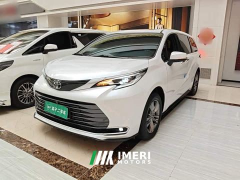 2025 Toyota Sienna 2.5L Hybrid AWD Premium Edition