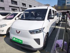 Wuling Yangguang 2024 300km Comfort Passenger Van 75kW - ფოტო 1