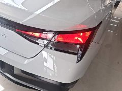 Hyundai Elantra 2023 1.5L CVT GLX Elite - ფოტო 7