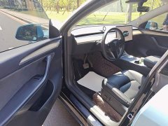 Tesla Model Y Rear-Wheel Drive - ფოტო 19