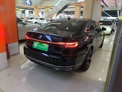 Volkswagen Passat 330TSI Starry Sky Elite - ფოტო 4