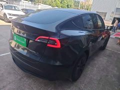 Tesla Model Y Rear-Wheel Drive - ფოტო 6