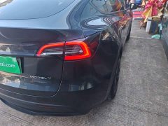 Tesla Model Y Rear-Wheel Drive - ფოტო 7