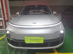 Li Auto L9 Max - ფოტო 2