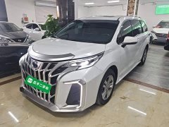 Toyota Sienna 2.5L Hybrid Comfort Edition - ფოტო 1