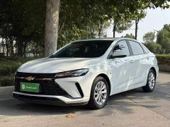 Chevrolet Cruze 1.5L Dual-Clutch Deluxe Edition - ფოტო 1