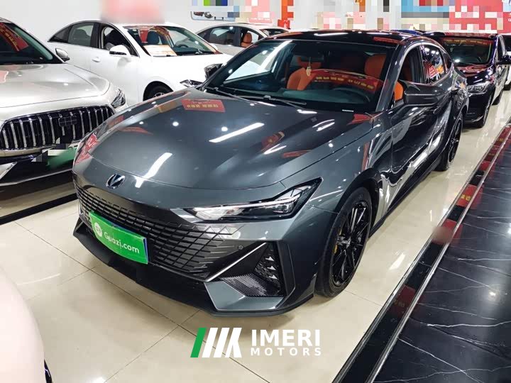 Changan UNI-V 1.5T Deluxe - ავტომობილი ჩინეთიდან