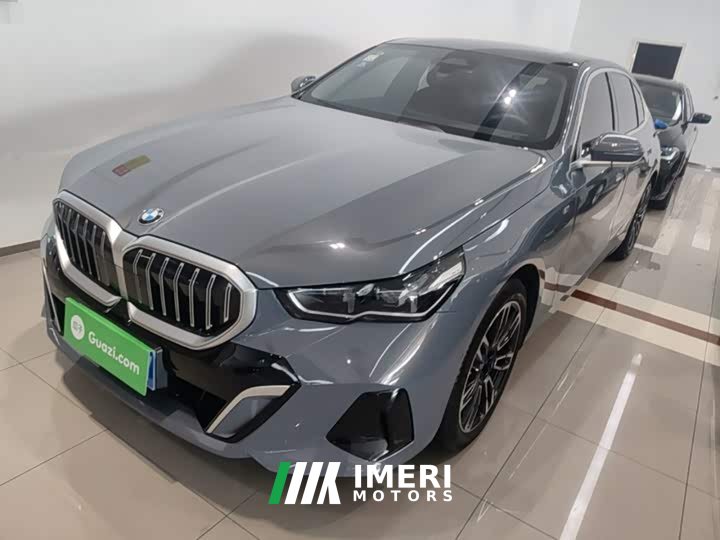 BMW 5 Series 525Li M Sport Package - ავტომობილი ჩინეთიდან