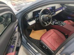 BMW 5 Series 525Li M Sport Package - ფოტო 15