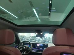 BMW 5 Series 525Li M Sport Package - ფოტო 17