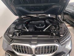 BMW 5 Series 525Li M Sport Package - ფოტო 19