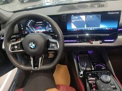 BMW 5 Series 525Li M Sport Package - ფოტო 9
