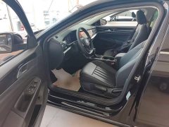 Volkswagen Passat 280TSI Business Edition - ფოტო 15