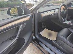 Tesla Model Y Rear-Wheel Drive - ფოტო 15