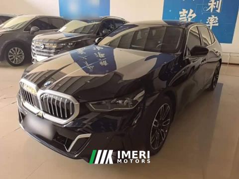 2025 BMW 5 Series 530Li Premier M Sport Package