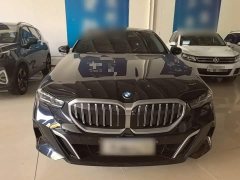 BMW 5 Series 530Li Premier M Sport Package - ფოტო 2