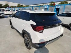 Toyota Yaris L Zhixuan X 1.5L CVT Luxury Plus - ფოტო 4