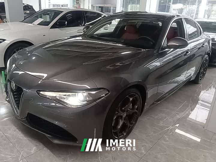 Alfa Romeo Giulia 2.0T 280HP Luxury