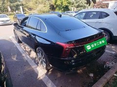 FAW Hongqi H5 PHEV 130 Super Hybrid Edition - ფოტო 4