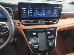 FAW Red Flag HQ9 2023 2.0T Smart Connected Flagship Comfort Edition - ფოტო 12