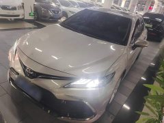 Toyota Camry 2.0G Luxury - ფოტო 1